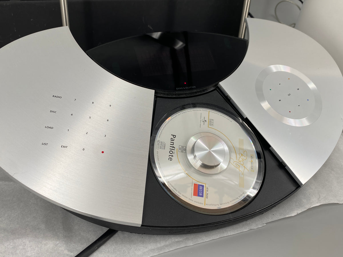Hochwertiges Soundsystem bestehend aus BeoCenter 2 und BeoLab 14 von Bang und Olufsen, Dänemark