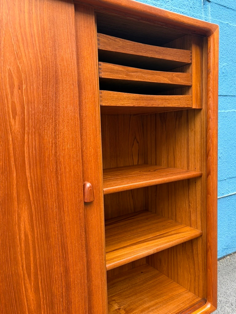 Mid Century Design Highboard aus Dänemark, 1960er