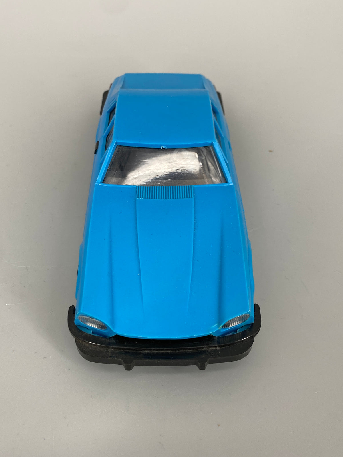 Modellauto eines Jaguar XJ-S von der VEB Anker Mechanik, DDR 1970er
