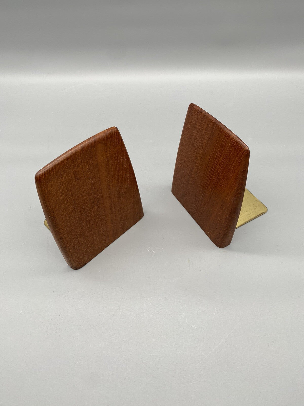 PAAR BUCHSTÜTZEN TEAK MID CENTURY MESSING SKANDINAVIEN DENMARK 60ER 70ER VINTAGE