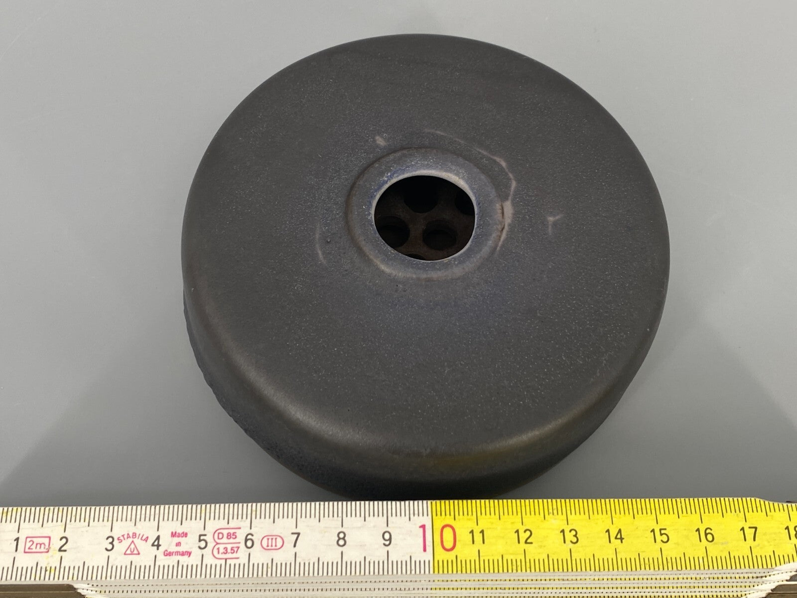 * STUDIOKERAMIK VASE FAT LAVA RÄUCHERSTÄBCHENHALTER VAN EYK SIGNIERT 60er