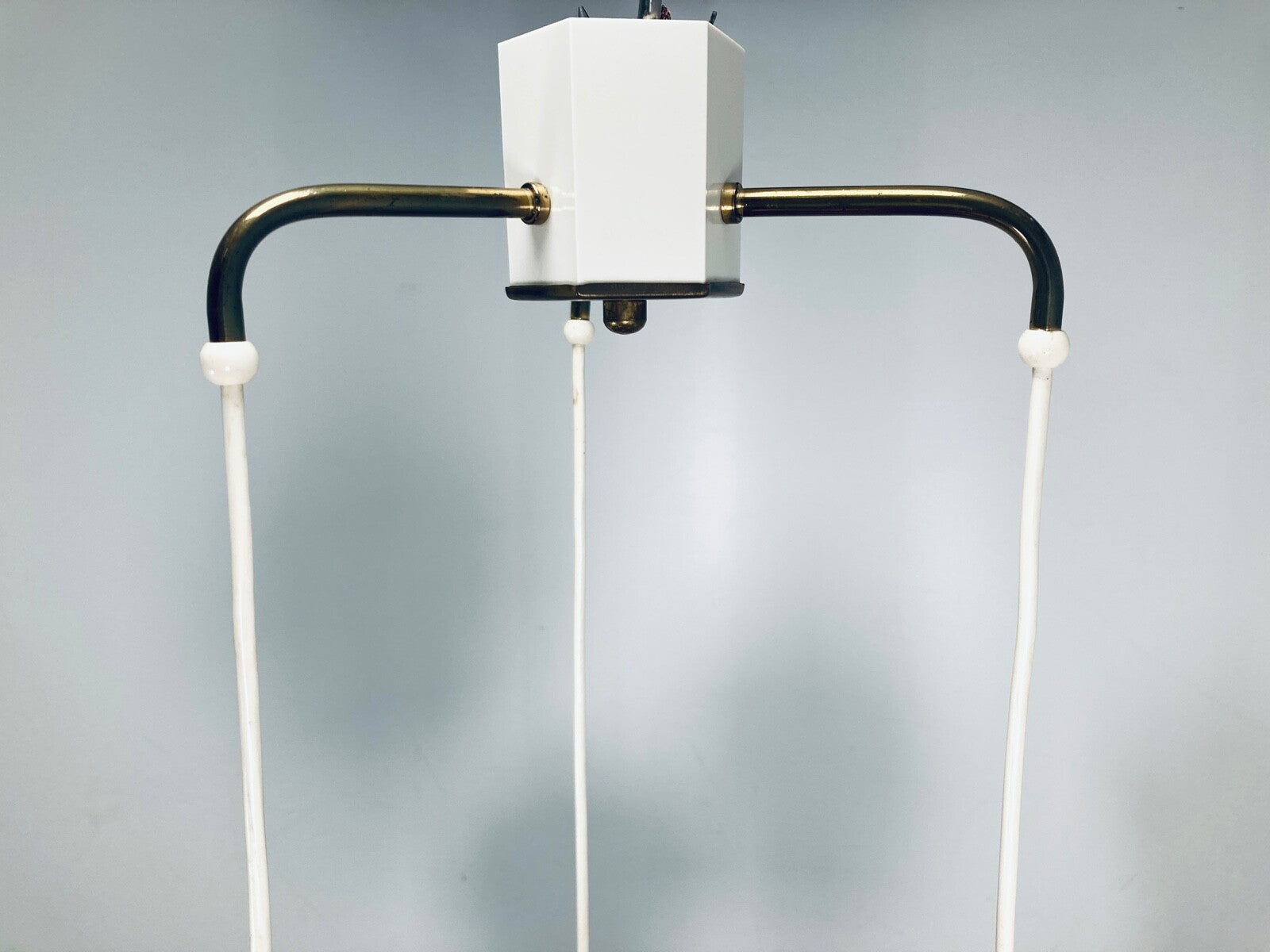 50er KASKADENLEUCHTE DDR DECKENLEUCHTE DREIFLAMMIG LAMPE KUPFER WEIß 60er