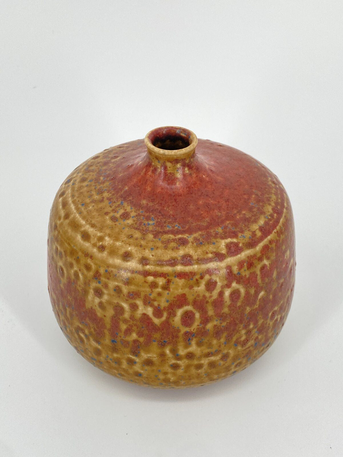 * STUDIOKERAMIK VASE ROT BLAU ZINKKRISTALL GLASUR 13CM VINTAGE