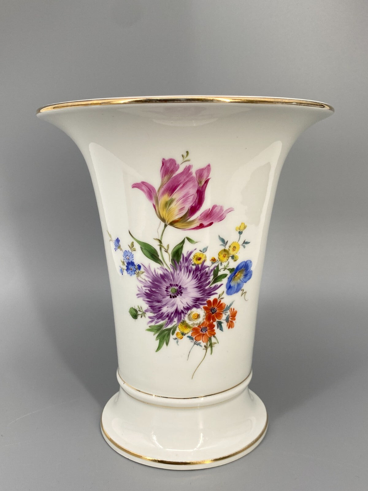 * MEISSEN PORZELLAN VASE TRICHTERVASE BLUMEN BUKETT GOLDRAND 2. WAHL