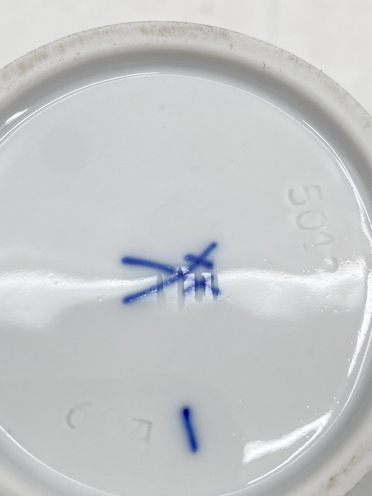 * 4 TEILE MEISSEN KONVOLUT 2 x VASE 2 x DECKEL DOSE PORZELLAN WEIß 4. WAHL