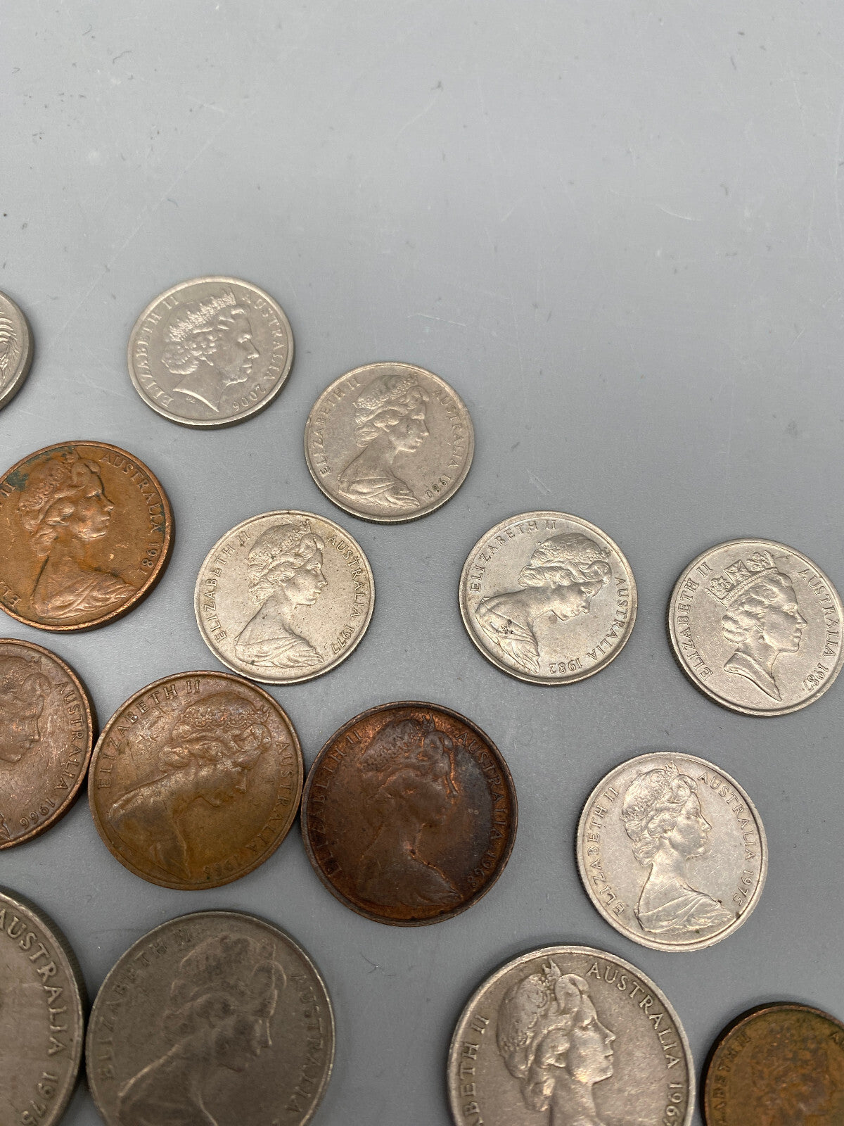KONVOLUT AUSTRALISCHE MÜNZEN 81 STÜCK CENTS SAMMLERSTÜCKE 1961 QUEEN ELIZABETH