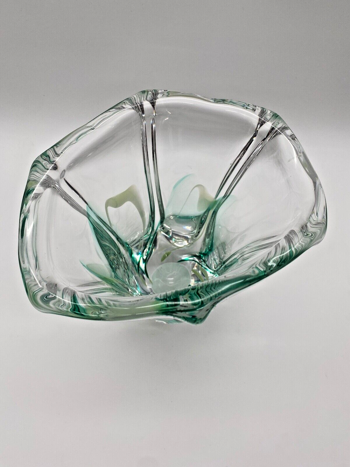 VASE MUNDGEBLASEN GLAS GRÜN MEHRFARBIG MAX VERBOEKET HOLLAND MAASTRICHT
