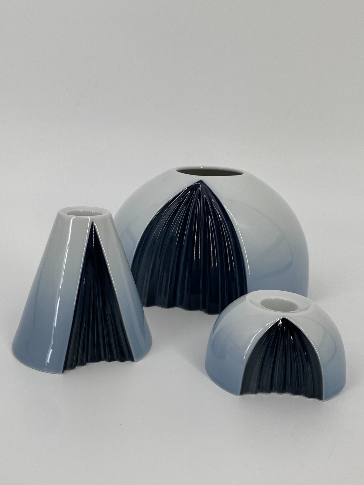 * ROSENTHAL AMBROGIO POZZI PLISSEE VASE KERZENHALTER PORZELLAN WEIß BLAU 80ER
