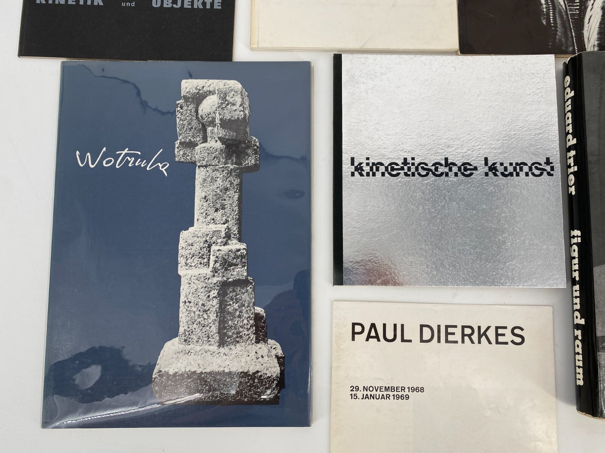 * KONVOLUT 13 BÜCHER MODERNE PLASTIK LICHT KINETISCHE KUNST KEMENY WOTRUBA