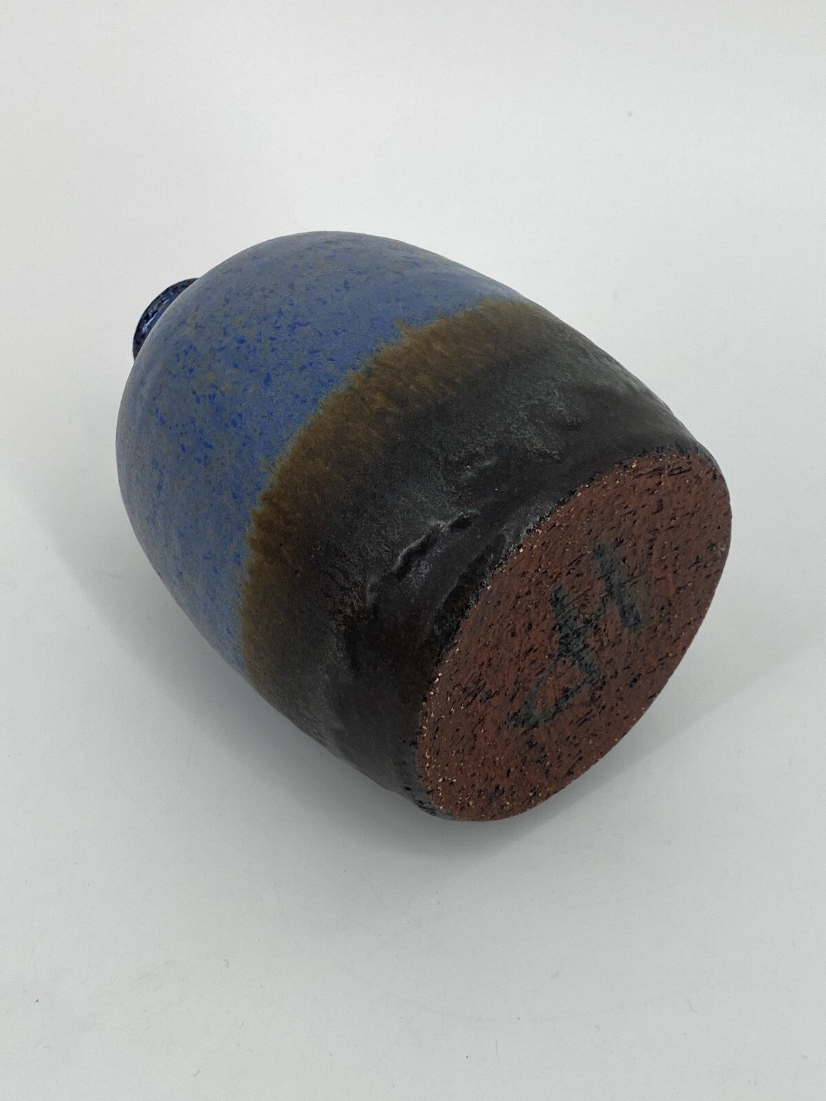 * VASE RUND BLAU HP SIGNIERT  STUDIOKERAMIK KERAMIK MID CENTURY DANISH DESIGN