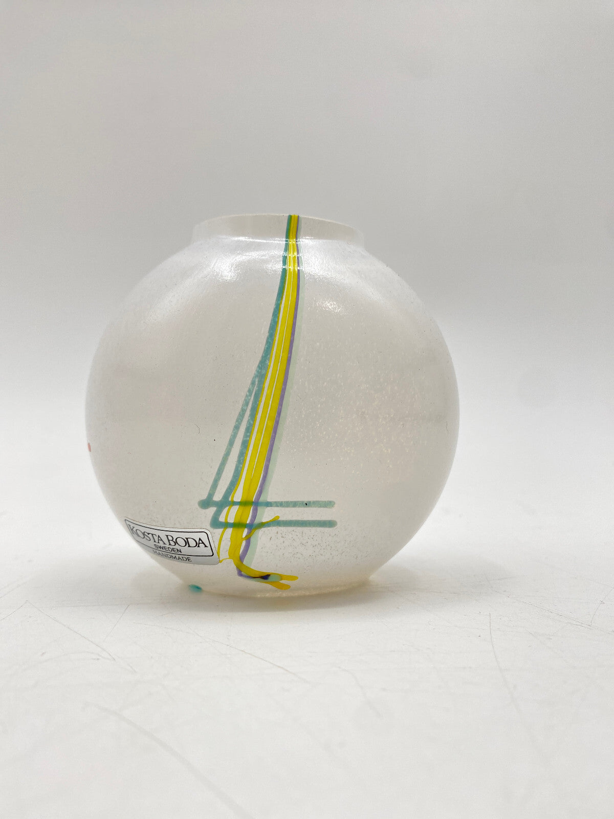 * KOSTA BODA KLEINE REGENBOGEN VASE GLAS BERTIL VALLIEN SWEDEN 80ER VINTAGE