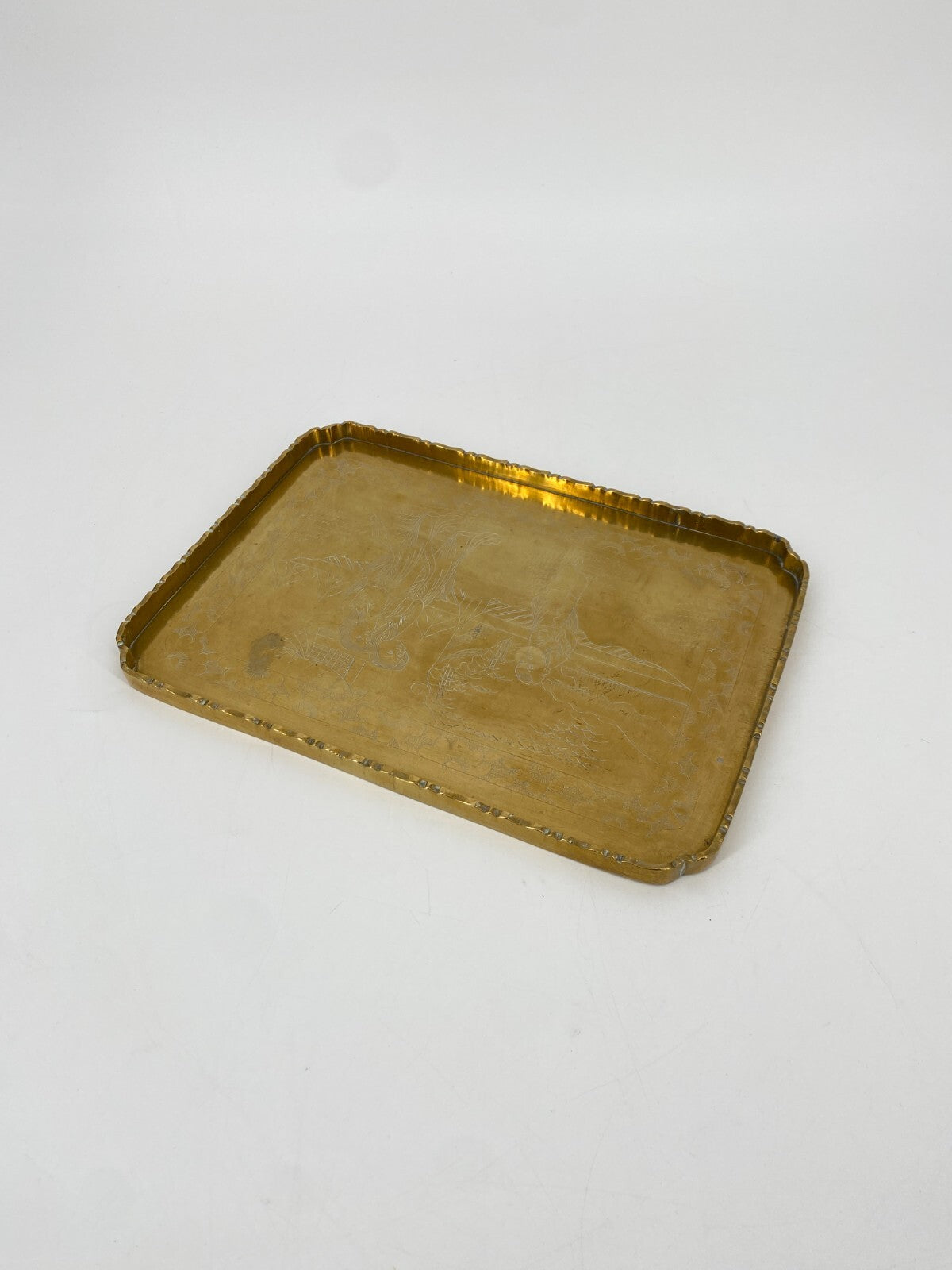 * MESSING TABLETT SERVIERTABLETT CHINA VINTAGE GRAVIERT FRAUEN BLUMEN DEKOR