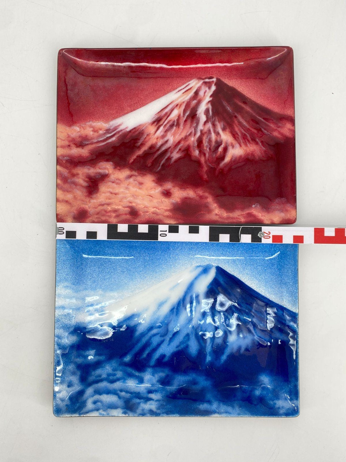 * 2ER SET TUTANKA EMAILLE METALL TABLETTS PLATTEN JAPAN FUJI 1976