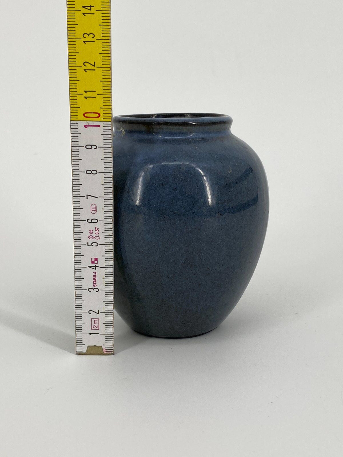 * KLEINE VASE STUDIOKERAMIK KERAMIK BLAU SIGNIERT VINTAGE GLASUR