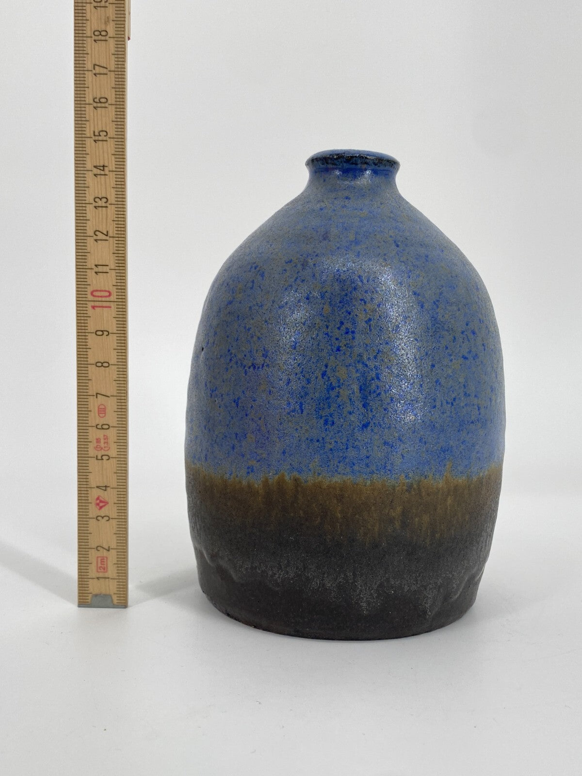 * VASE RUND BLAU HP SIGNIERT  STUDIOKERAMIK KERAMIK MID CENTURY DANISH DESIGN