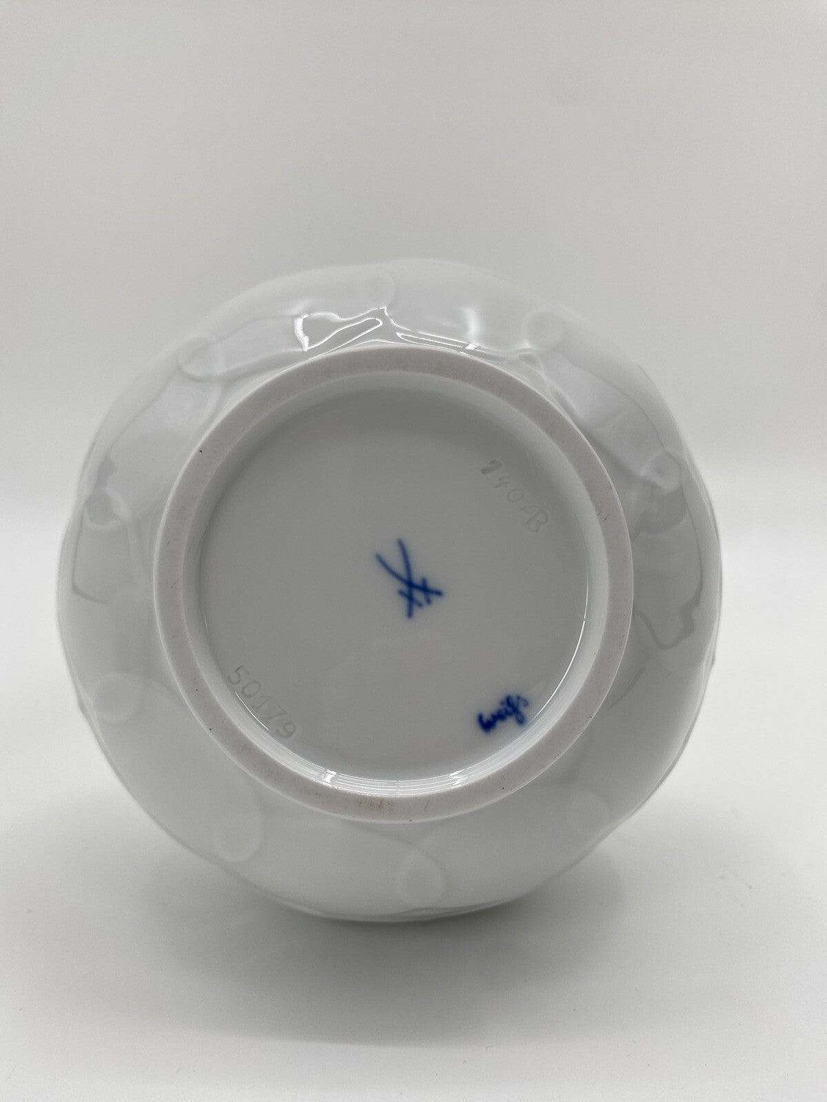 * MEISSENER PORZELLAN VASE LOTUS MEISSEN RELIEF 1. WAHL LUDWIG ZEPNER