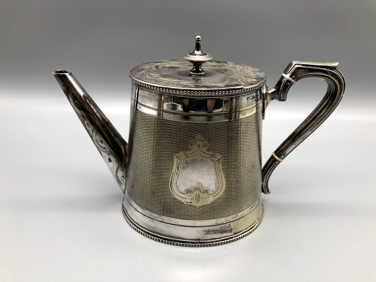 VIKTORIANISCHES VERSILBERTES TEE KAFFEESERVICE VON ELKINGTON 19. JH 3ER SET