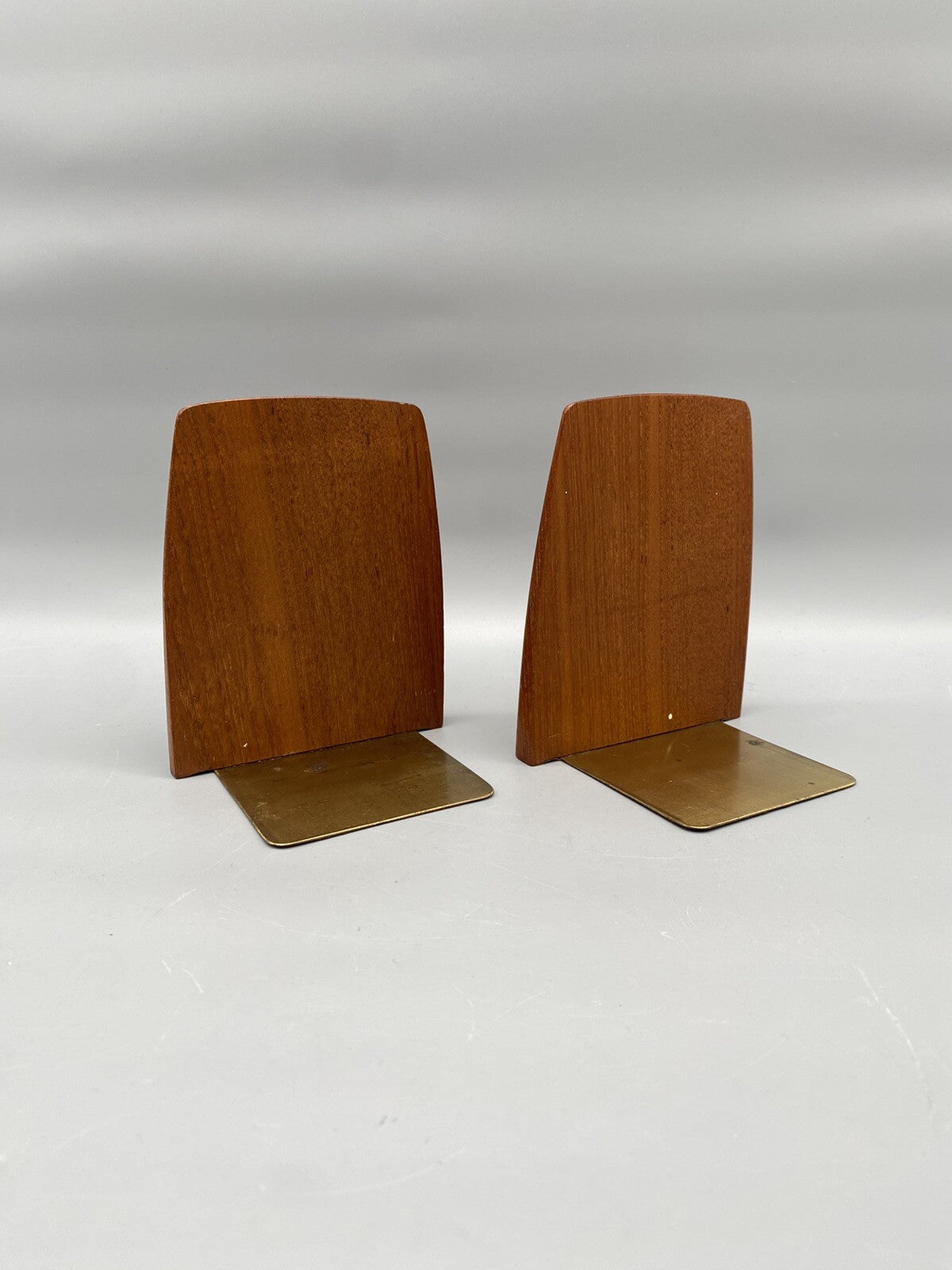 PAAR BUCHSTÜTZEN TEAK MID CENTURY MESSING SKANDINAVIEN DENMARK 60ER 70ER VINTAGE