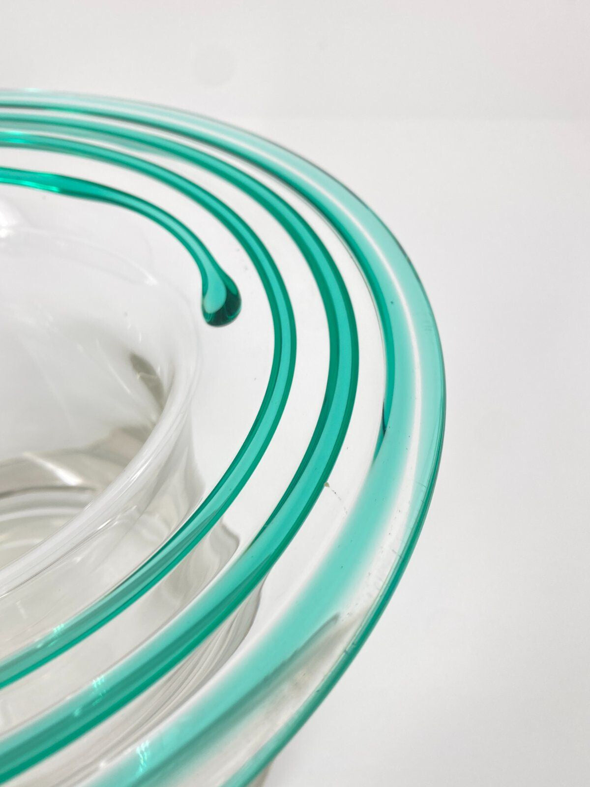 * SEKTKÜHLER VASE SCHALE GLAS HANDGEMACHT SPIRALE TÜRKIS ZYLINDER VINTAGE MUND