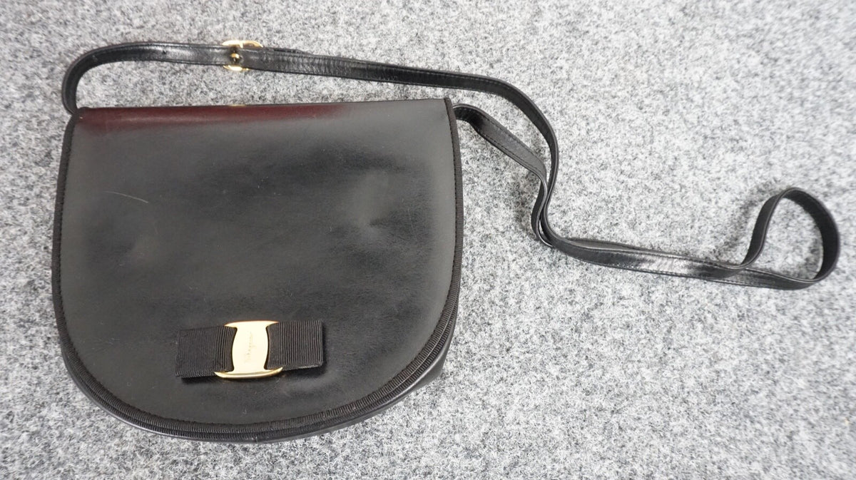 SALVATORE FERRAGAMO VINTAGE HANDTASCHE ORIGINAL SCHWARZ 90ER JAHRE WEICHES LEDER