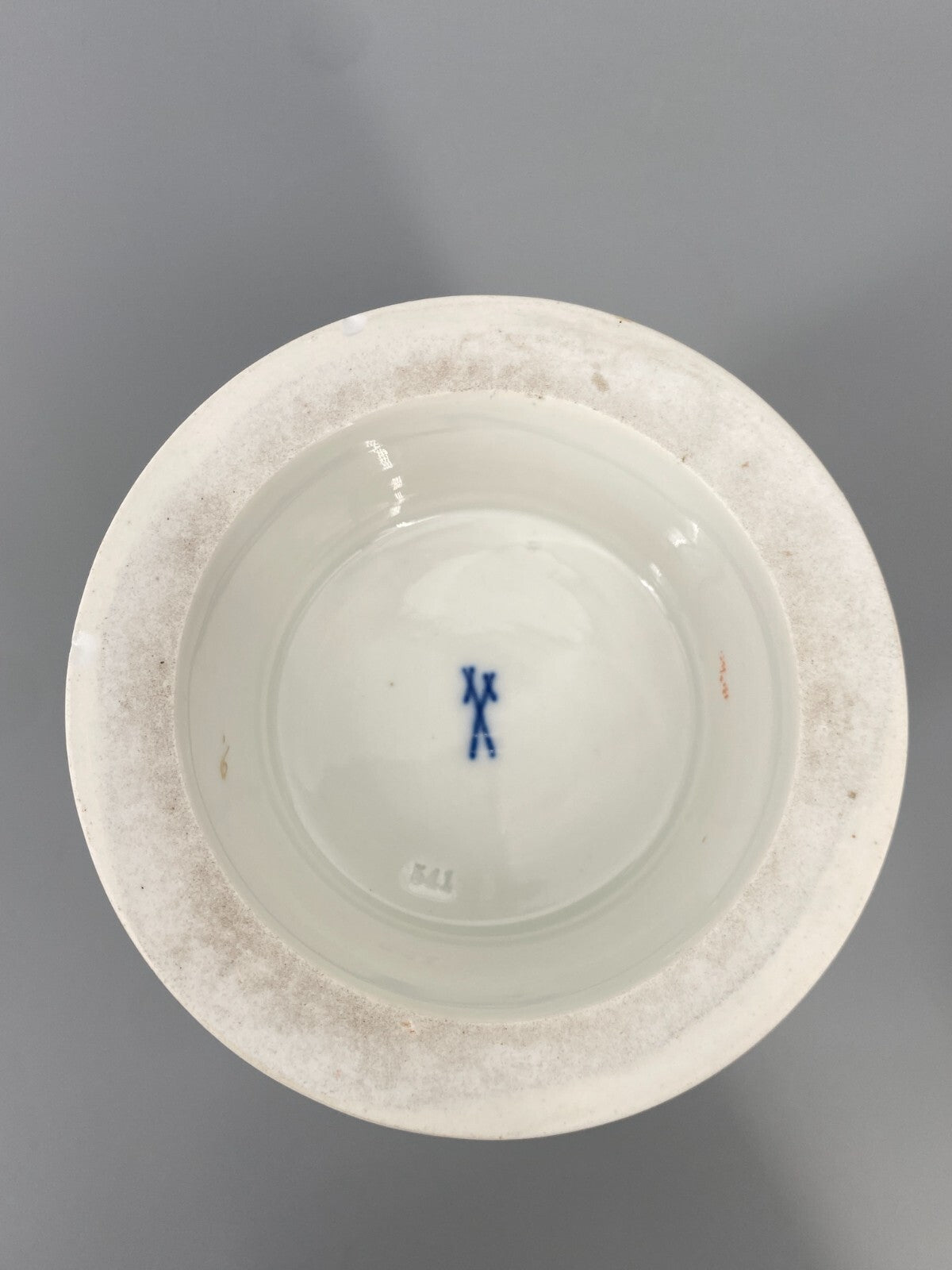 * MEISSEN PORZELLAN VASE TRICHTERVASE BLUMEN BUKETT GOLDRAND 2. WAHL