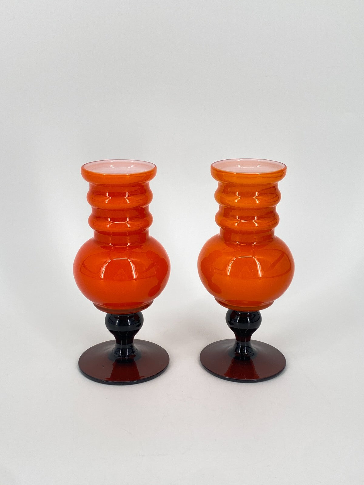 * 2x GLAS VASEN 60ER 70ER HOOPED ORANGE BRAUN 15 CM MIDCENTURY DESIGN