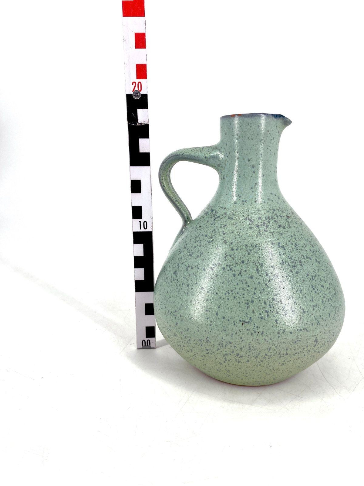 * STUDIOKERAMIK VASE KRUGVASE HENKEL HANDGEDREHT