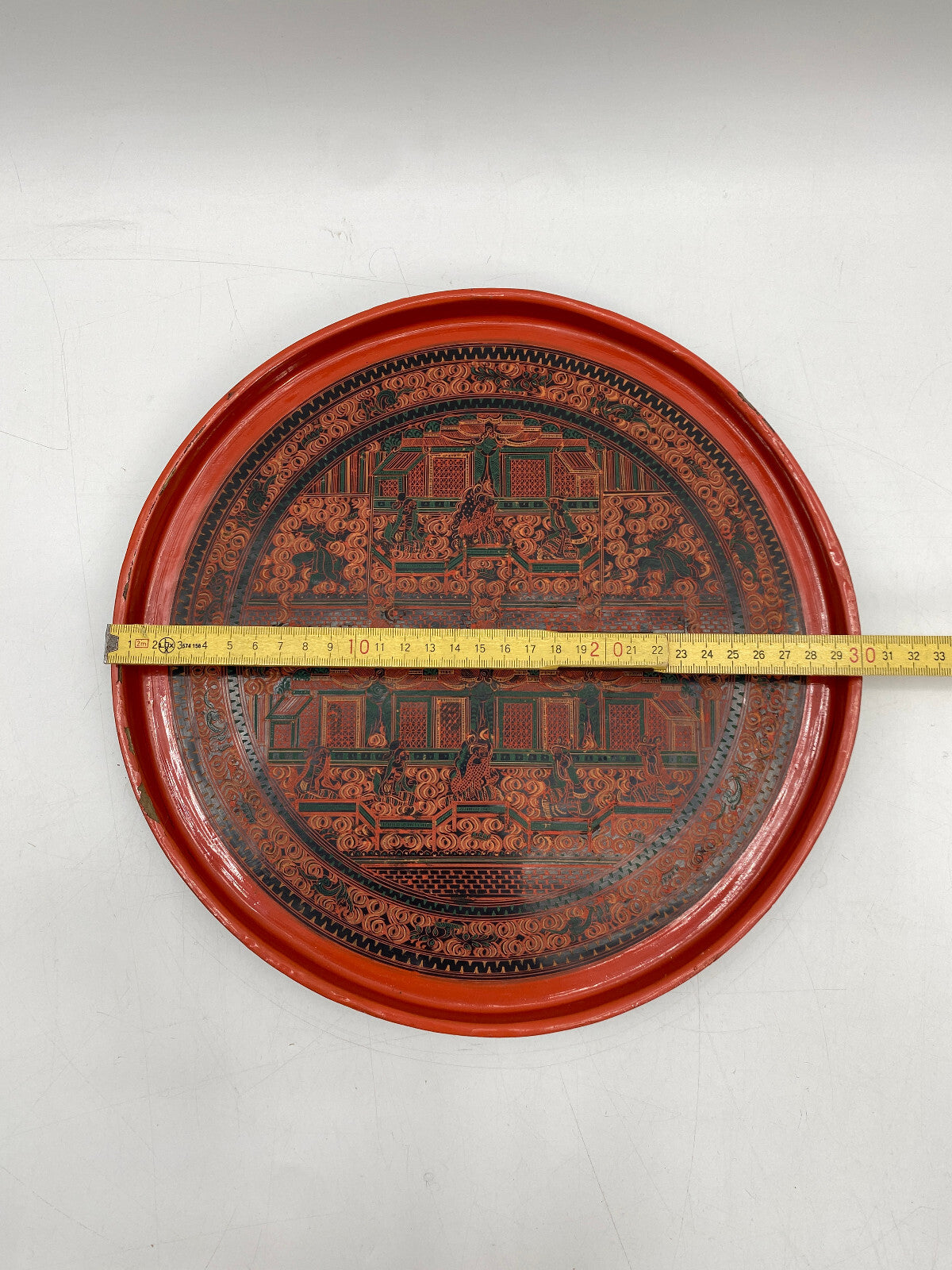 * TABLETT RUND BURMESISCH MYANMAR BAMBUS LACKARBEIT LAQUERWARE DEKOR ROT