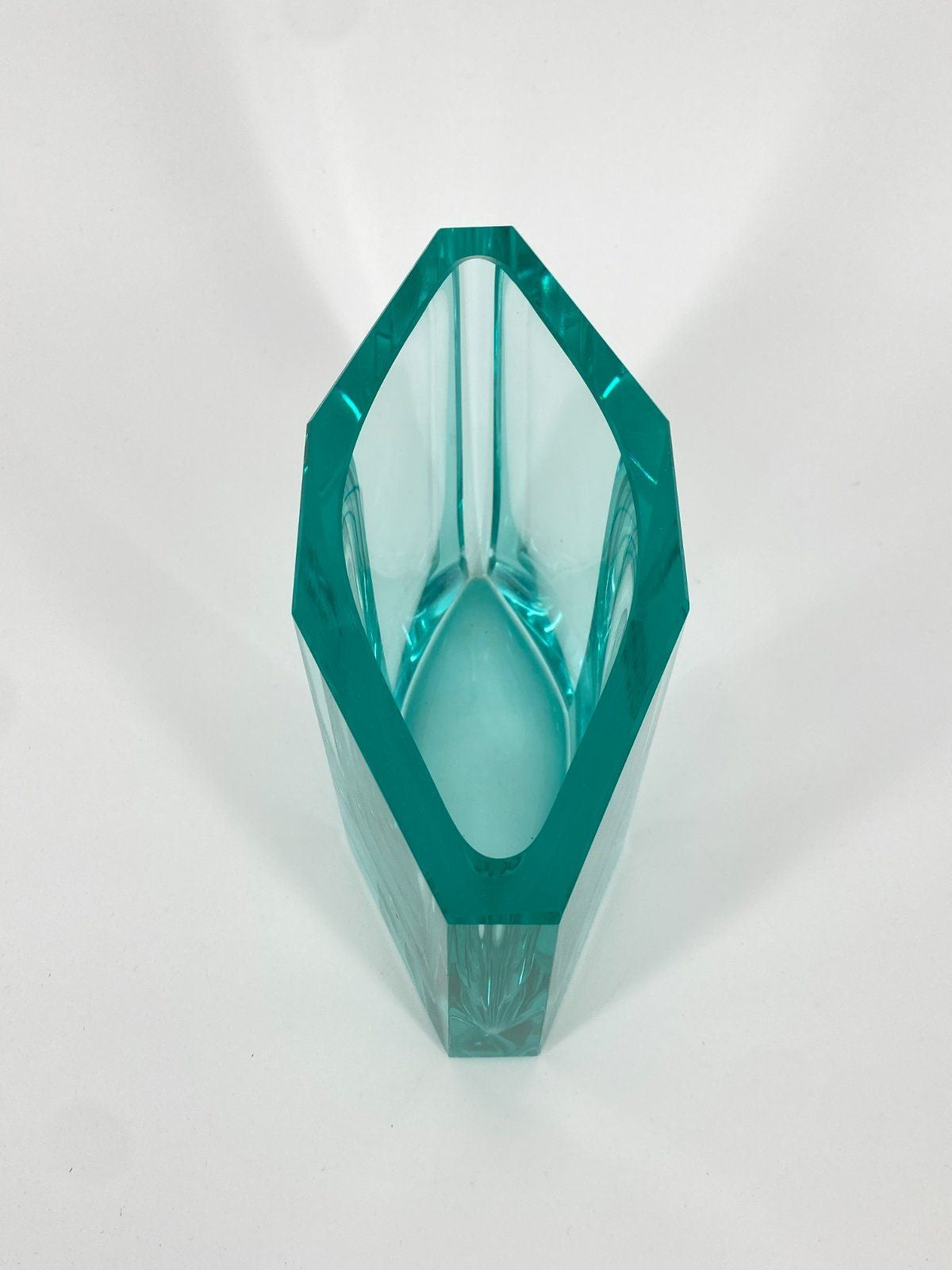 * FACETTIERTE GLAS VASE BLAUGRÜN TSCHECHIEN MID CENTURY DESIGN