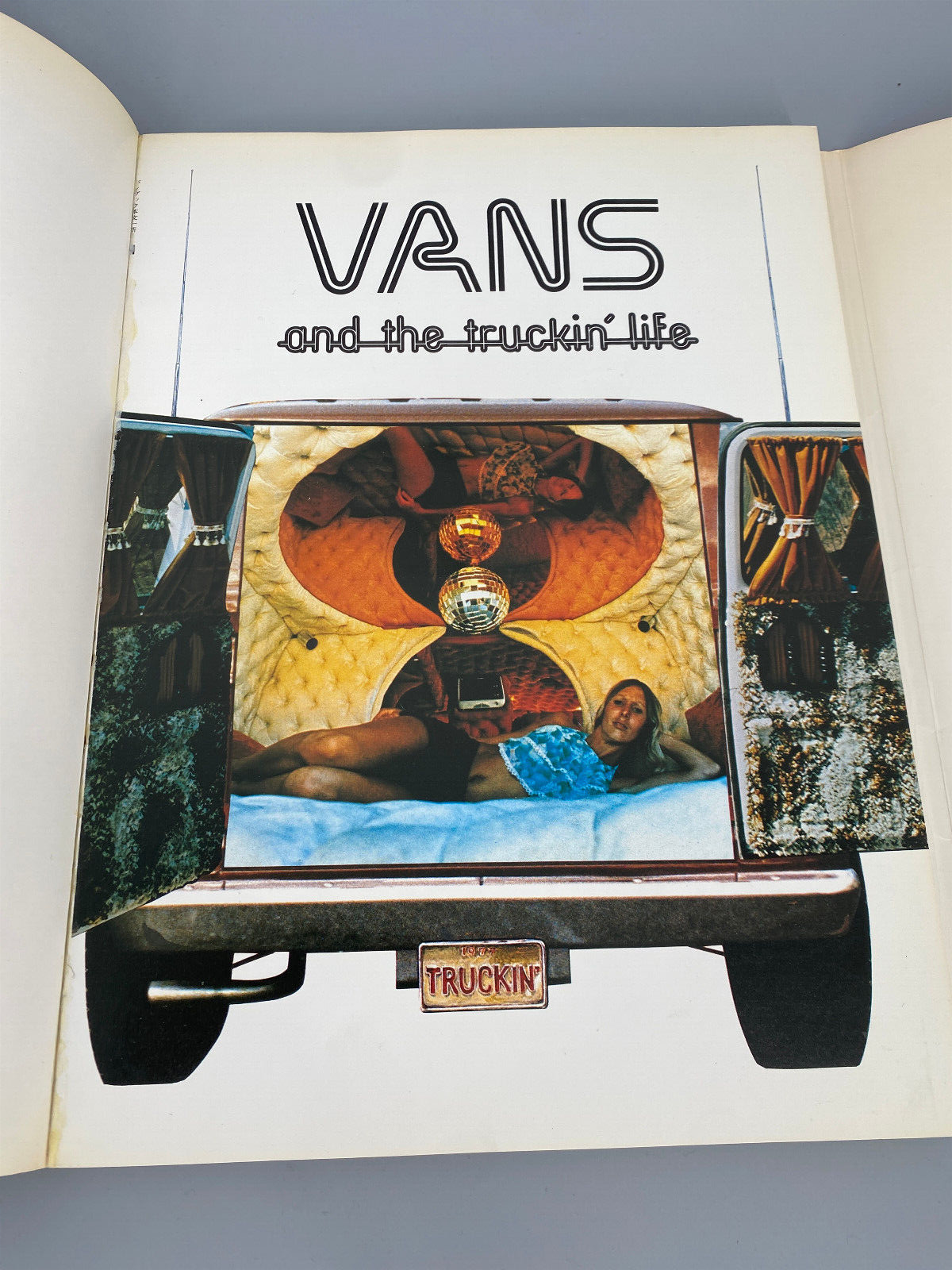 * VANS AND THE TRUCKIN´ LIFE VANLIFE 1977 USA CAMPER VAN KULT BUCH SOFTCOVER COO