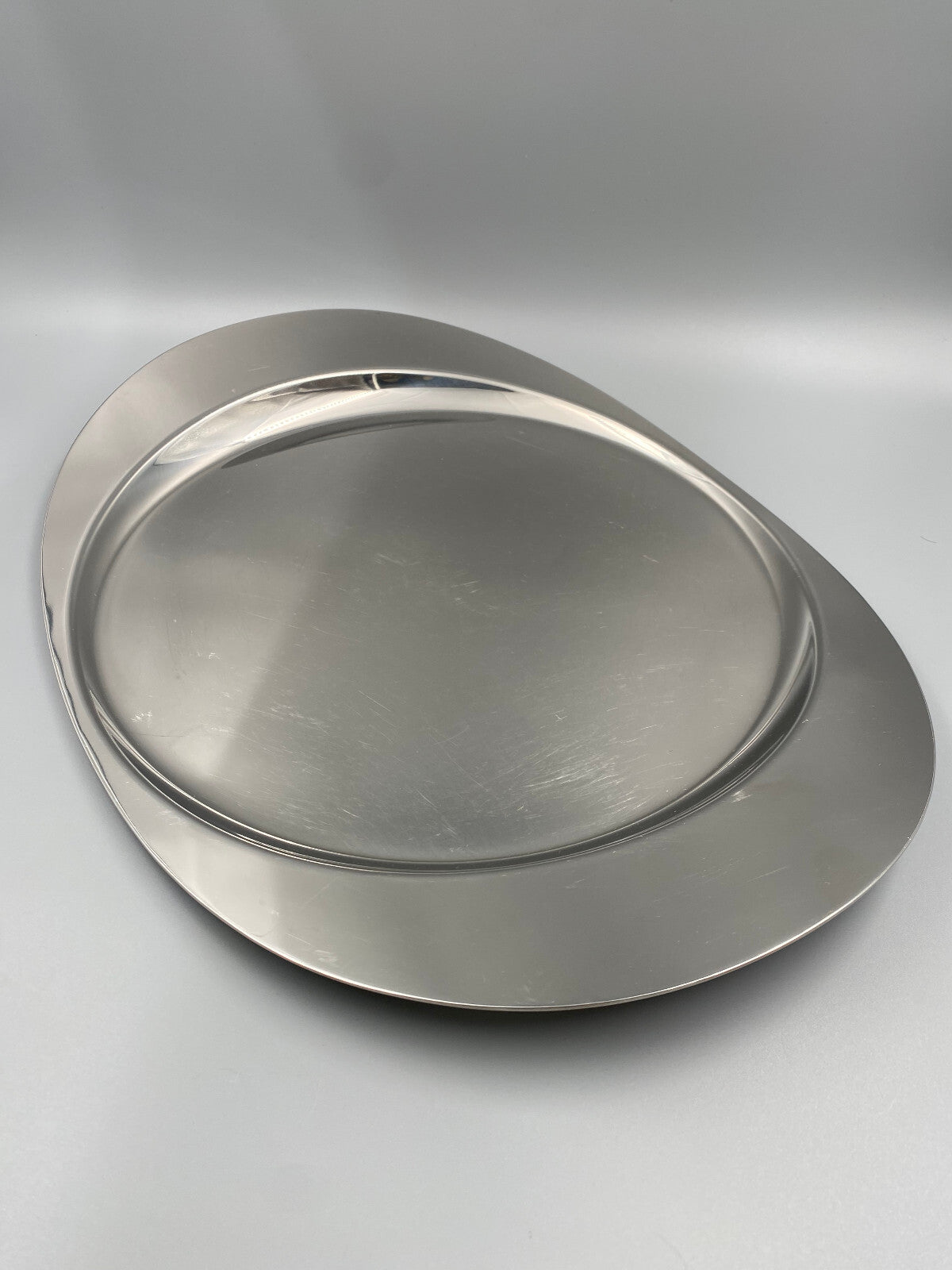 * EDELSTAHL 18-10 TABLETT OVAL ZANI ITALIEN 1970er VINTAGE POMO MEMPHIS