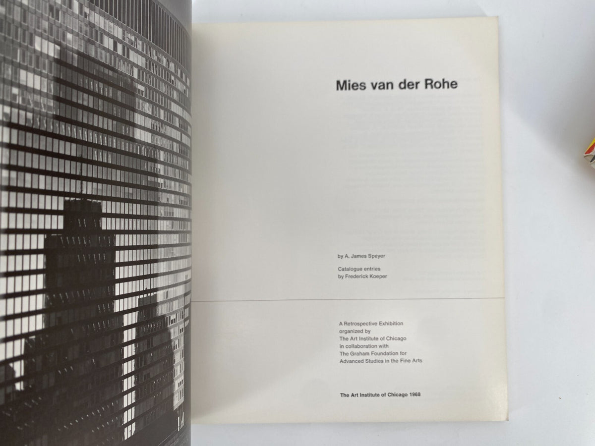 * KONVOLUT 6 BÜCHER ARCHITEKTUR MIES VAN DER ROHE SCHAROUN SCHWARZ MAZEDONISCH