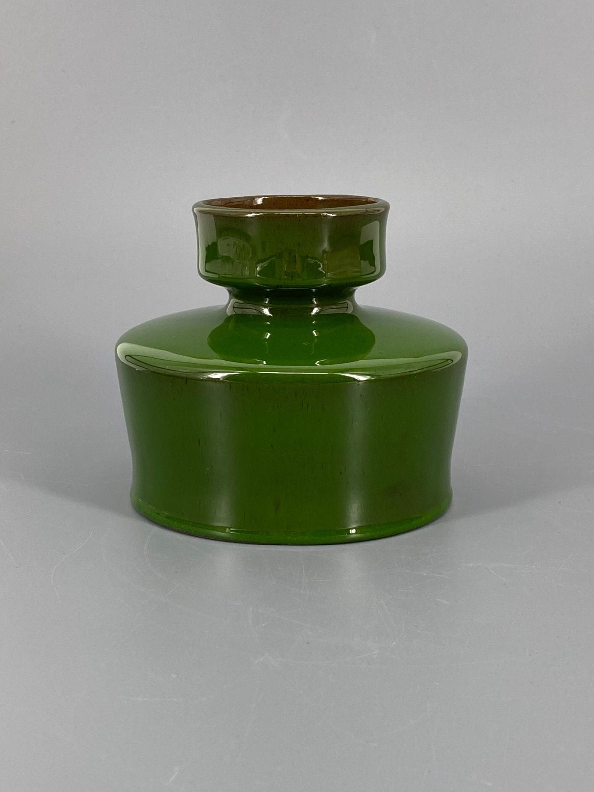 * VASE STUDIOKERAMIK KRUG HENKEL GRÜN GLANZ VINTAGE BLUMENVASE