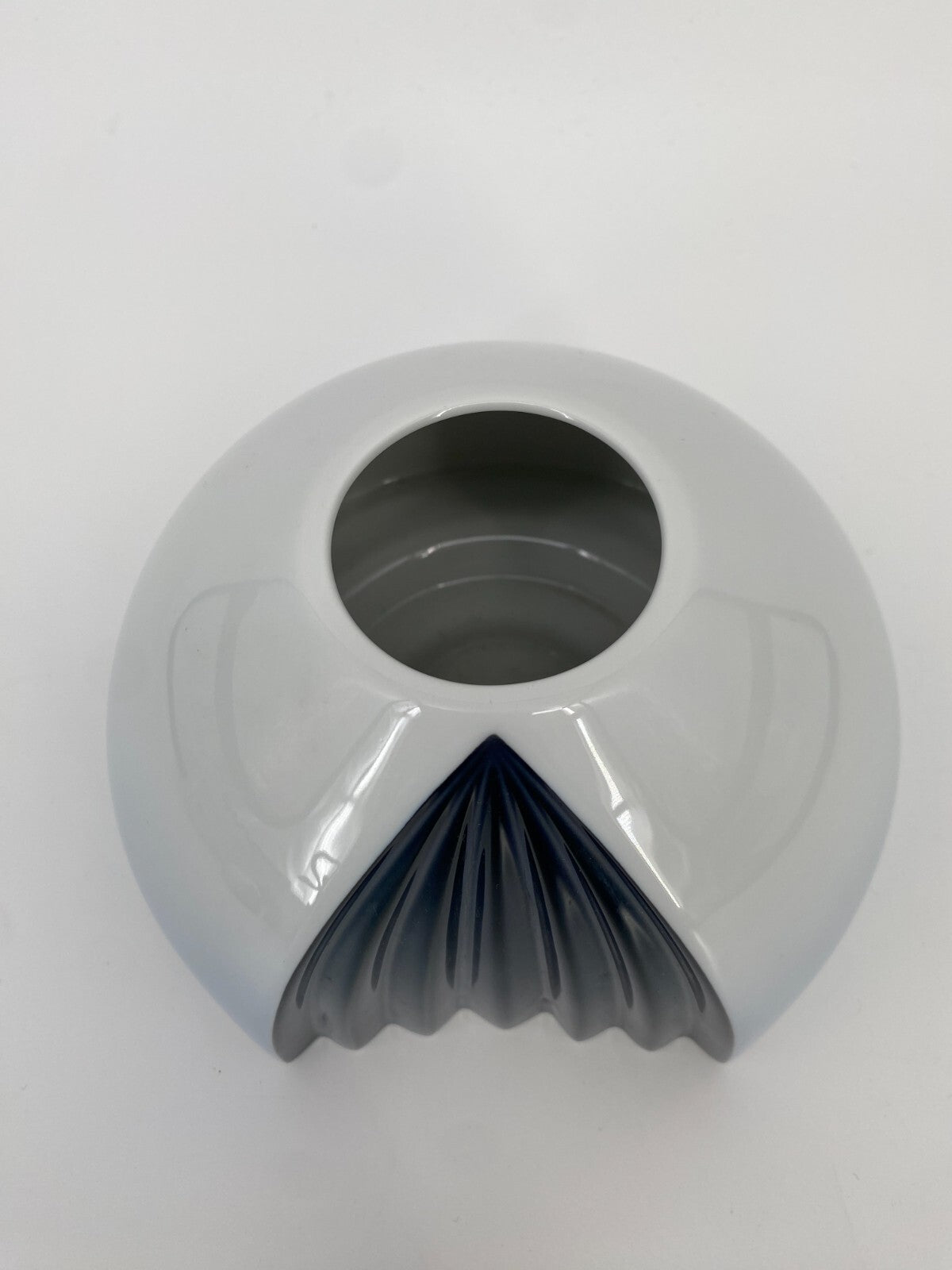 * ROSENTHAL AMBROGIO POZZI PLISSEE VASE KERZENHALTER PORZELLAN WEIß BLAU 80ER