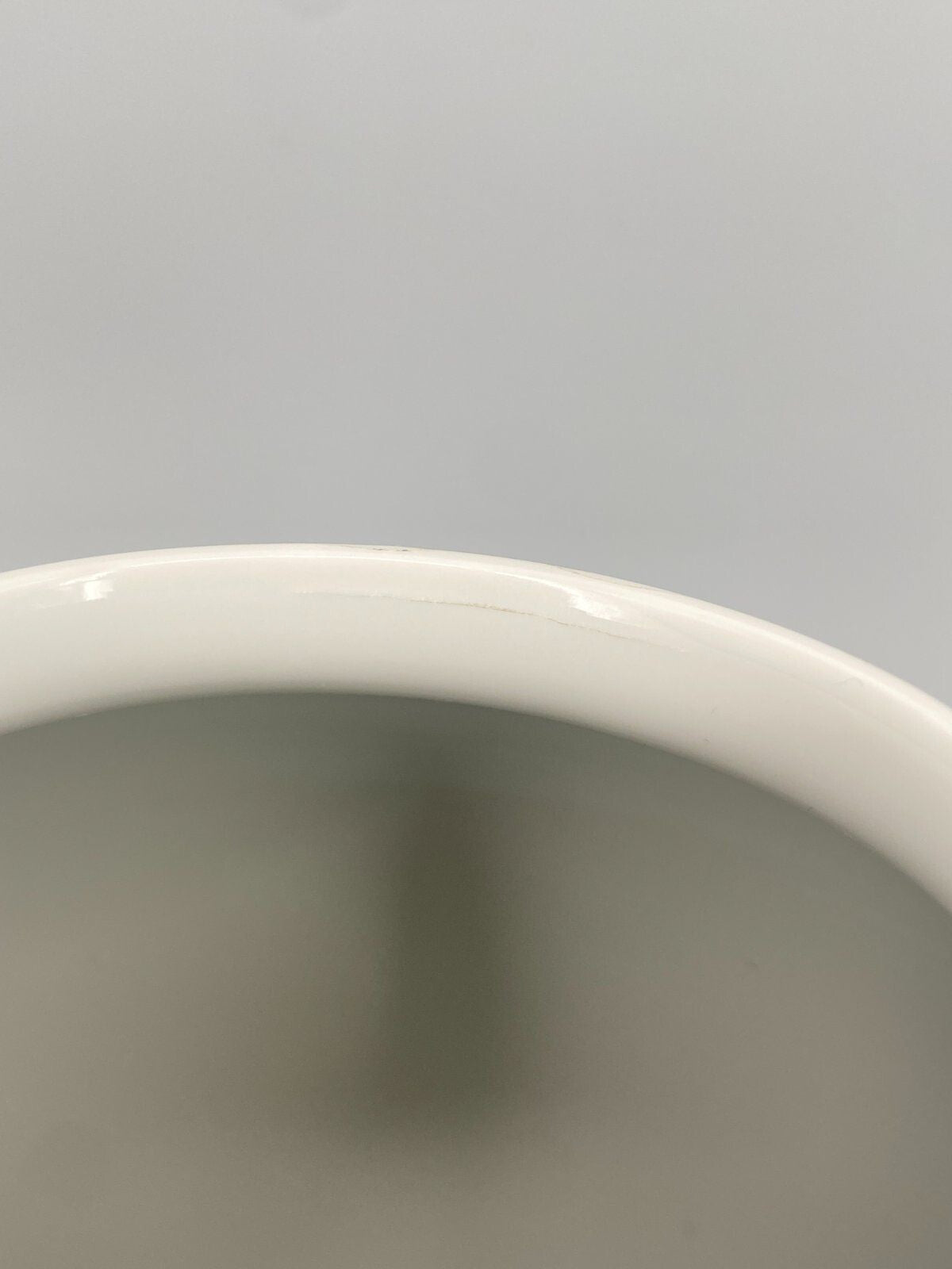 * KPM PORZELLAN VASE HERZFORM WEIß TRUDE PETRI 20CM 2. WAHL