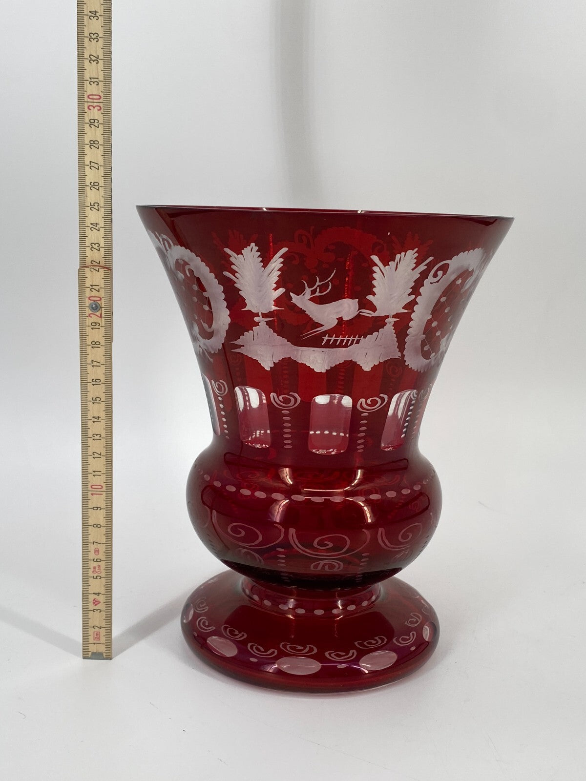 * VASE GROß BÖHMISCHES GLAS BÖHMEN TSCHECHIEN ROT JAGD HIRSCH VINTAGE