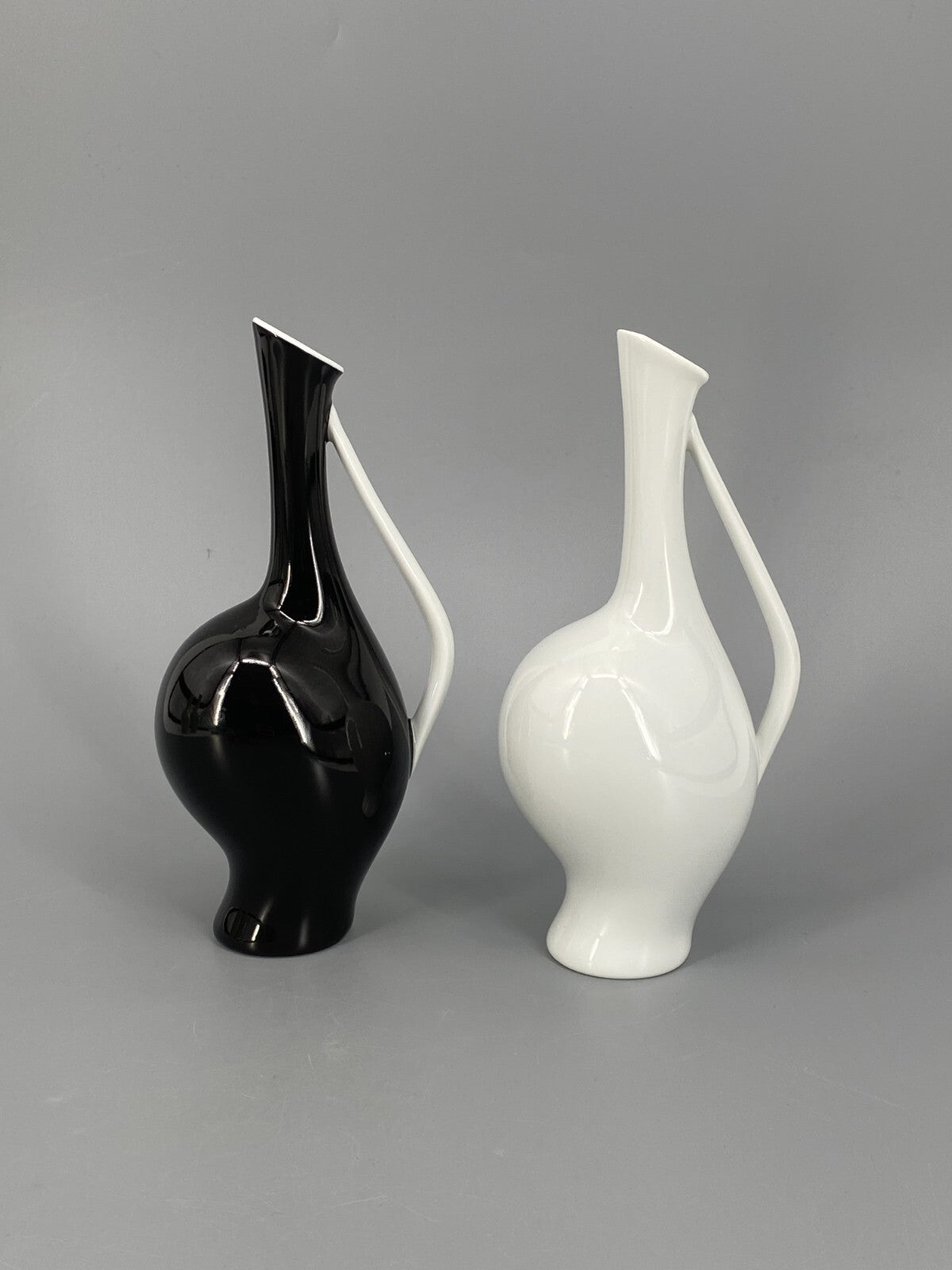 * PAAR VASEN VASE SCHWANGERE LUISE FRITZ HEIDENREICH SCHWARZ WEIß VINTAGE 50ER