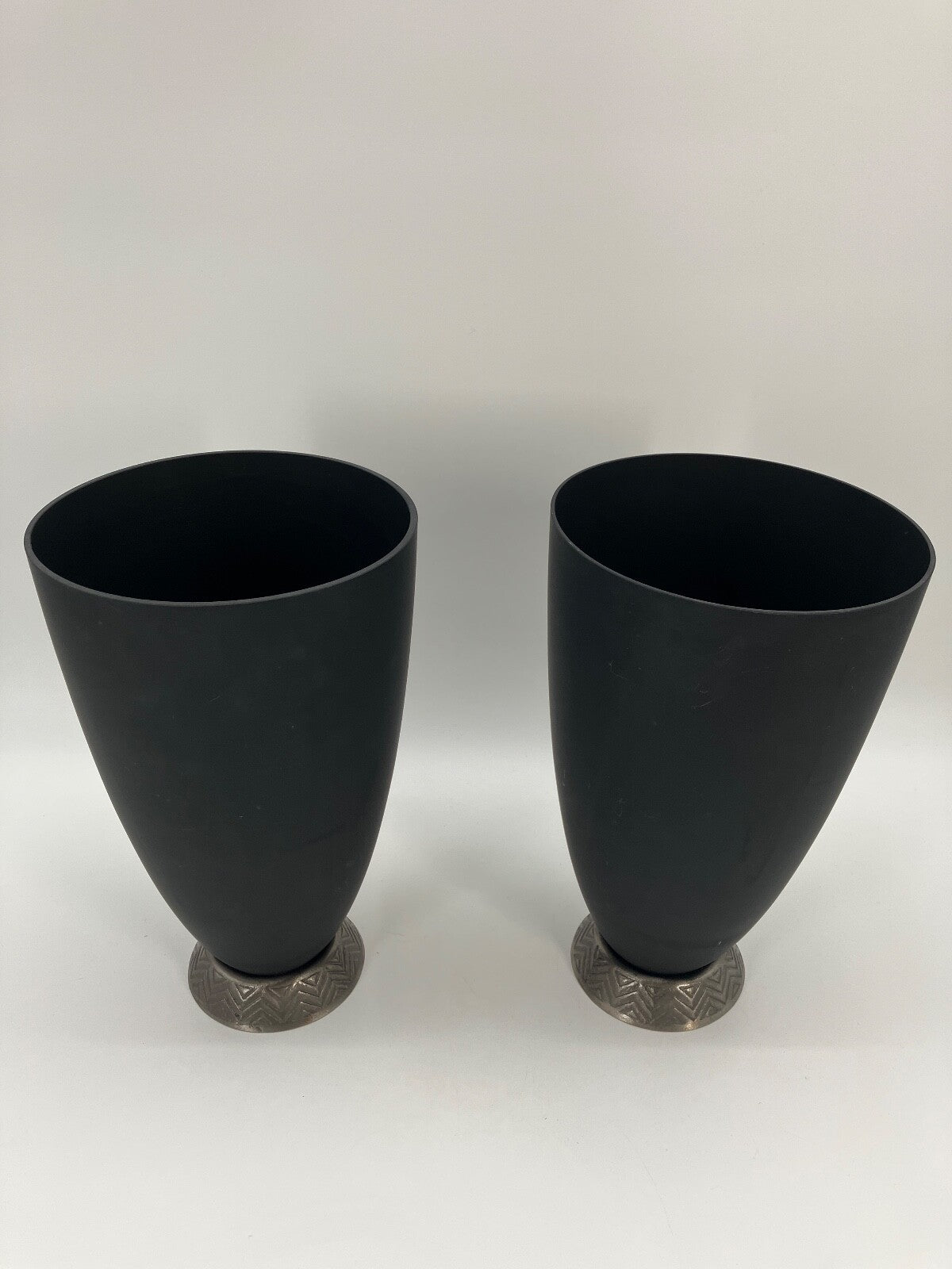 *PAAR POSTMODERNE MEMPHIS POMO VASE GLAS SCHWARZ 1980er 90er