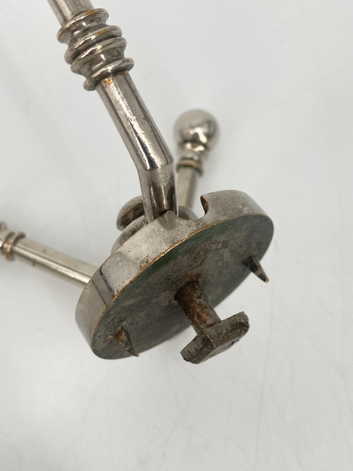 * 2 x KLEIDERHAKEN GARDEROBENHAKEN WANDHAKEN HAKEN SILBER ART DECO