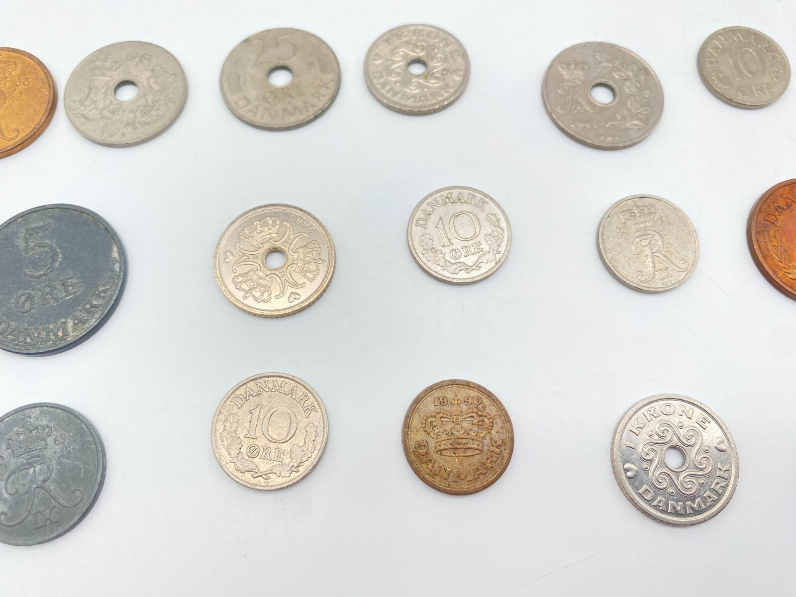 KONVOLUT 98 ALTE DÄNISCHE KRONEN ORE 5 KRONER 20 KRONER 50ER 70ER SAMMLERSTÜCKE