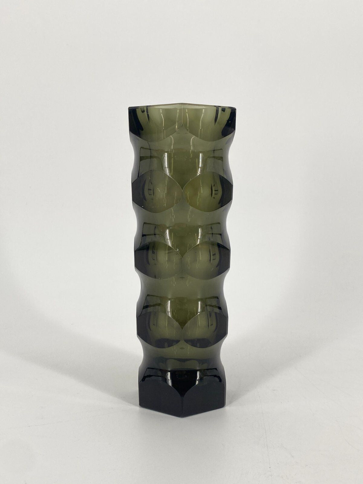* GLAS VASE DUNKELGRÜN OLDRICH LIPSKY TSCHECHIEN VINTAGE 20CM