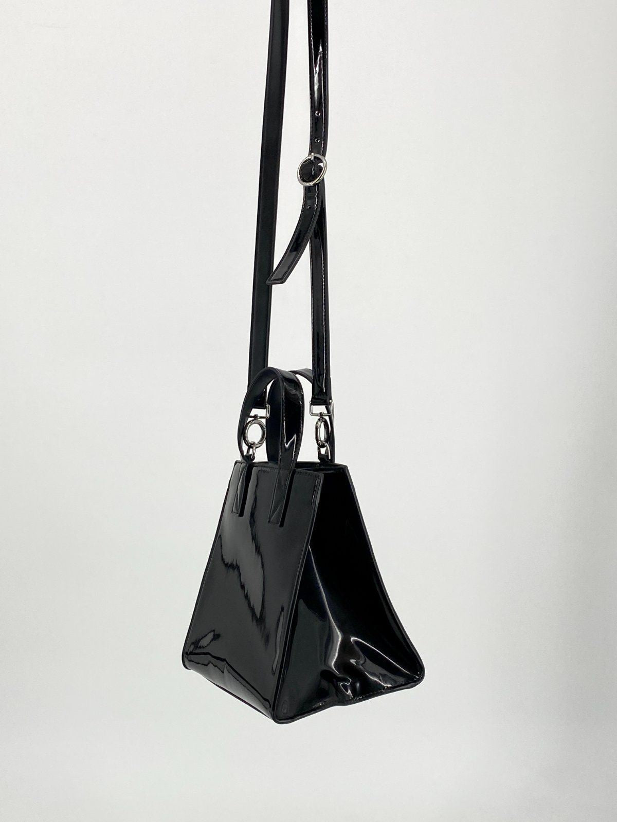 * KENZO PARIS HANDTASCHE UMHÄNGETASCHE TIGER LACKLEDER SCHWARZ