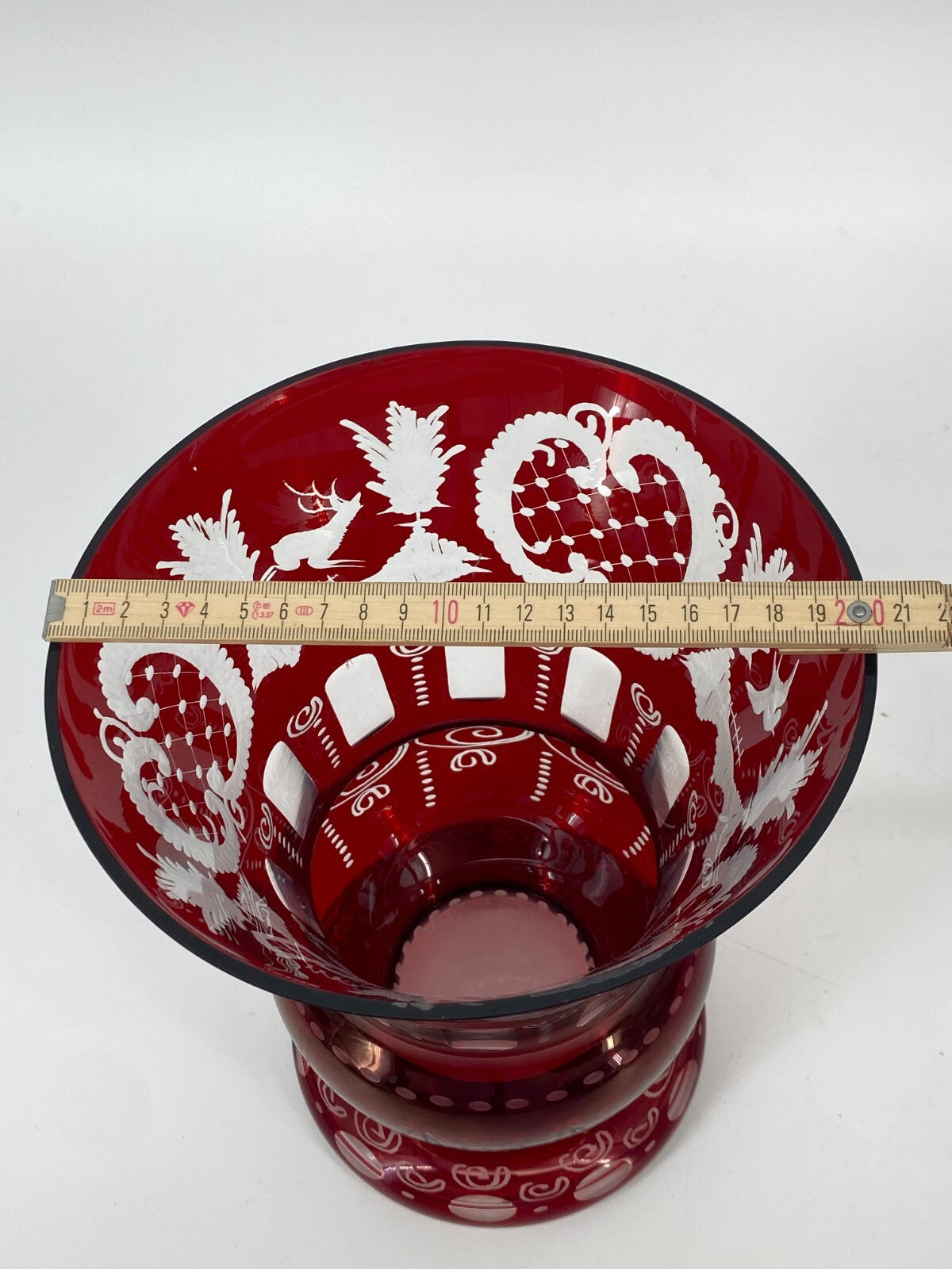 * VASE GROß BÖHMISCHES GLAS BÖHMEN TSCHECHIEN ROT JAGD HIRSCH VINTAGE