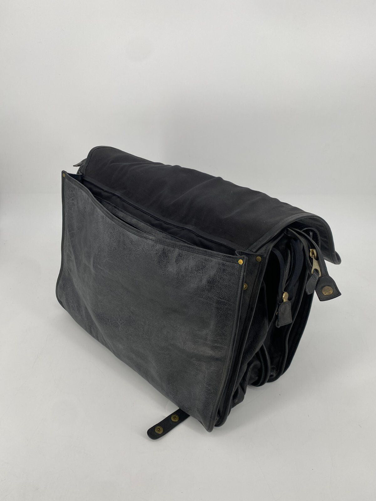 * VINTAGE IL BISONTE ECHT LEDER TASCHE SCHWARZ ITALY DESIGN
