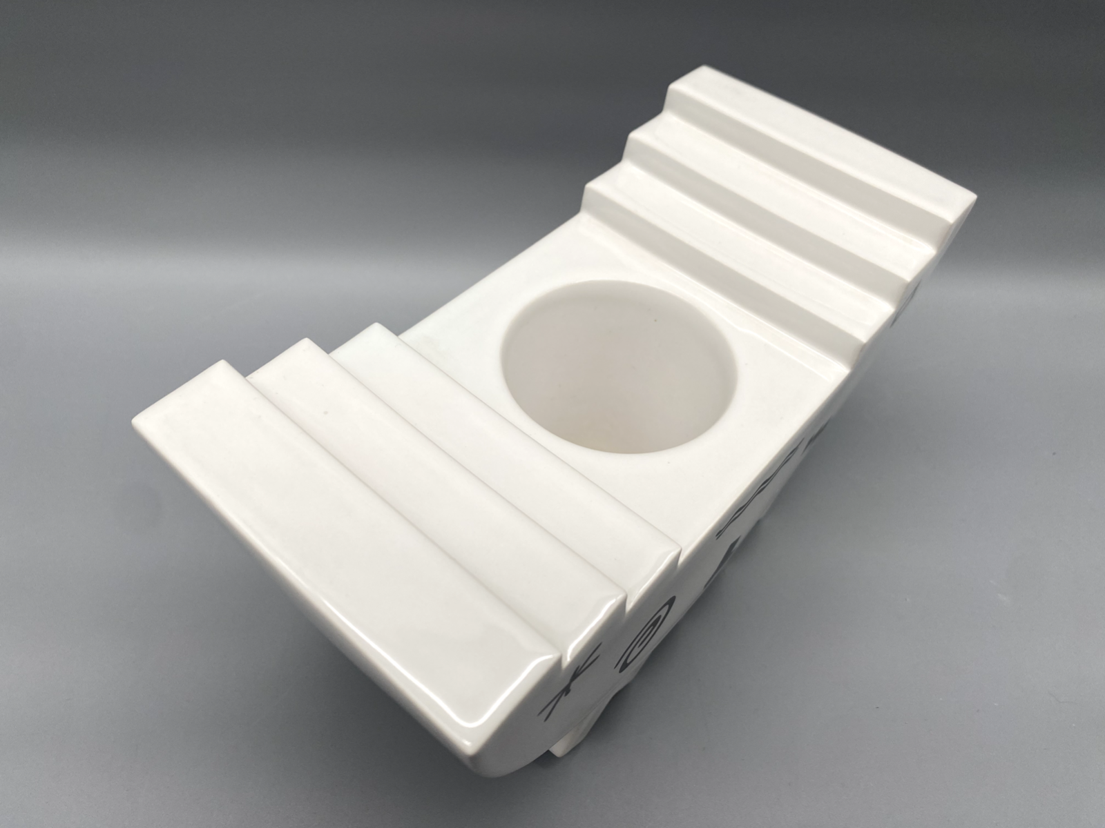 VASE POSTMODERN VIENNA COLLECTION WARLAMIS MEMPHIS PORZELLAN 80er SAMMLER