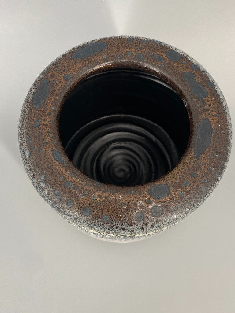 * VASE ÜBERTOPF STUDIOKERAMIK LAVA KERAMIK SIGNIERT H MID CENTURY DESIGN