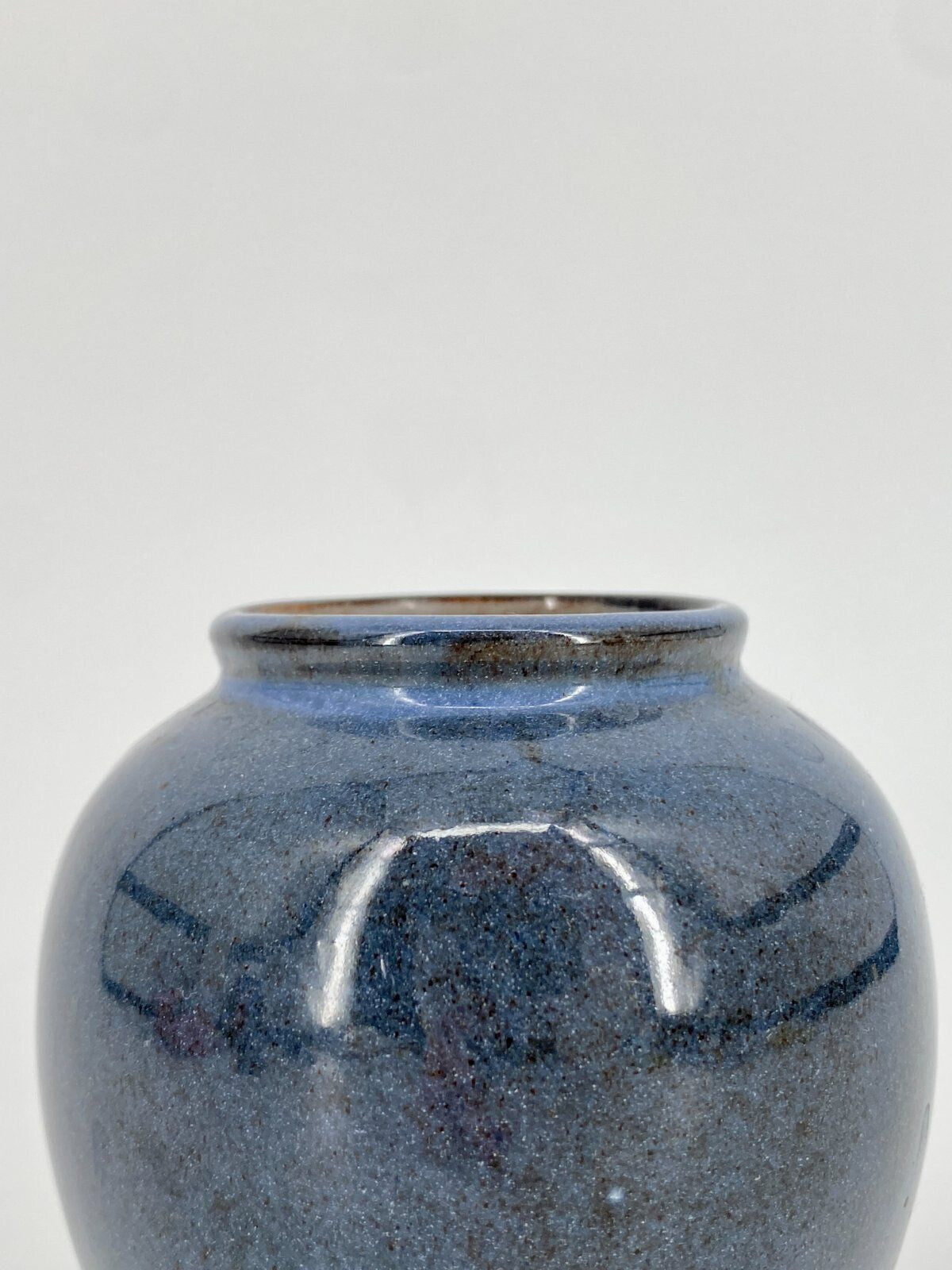 * KLEINE VASE STUDIOKERAMIK KERAMIK BLAU SIGNIERT VINTAGE GLASUR