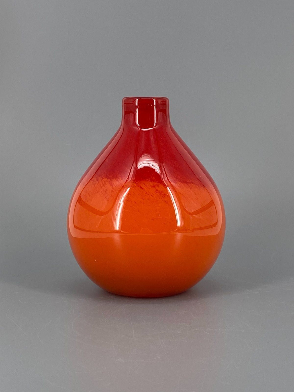 * GROßE GLAS VASE MUNDGEBLASEN ORANGE ROT VERLAUF VINTAGE DESIGN