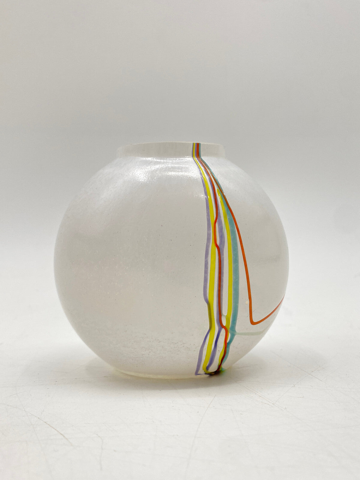 * KOSTA BODA KLEINE REGENBOGEN VASE GLAS BERTIL VALLIEN SWEDEN 80ER VINTAGE