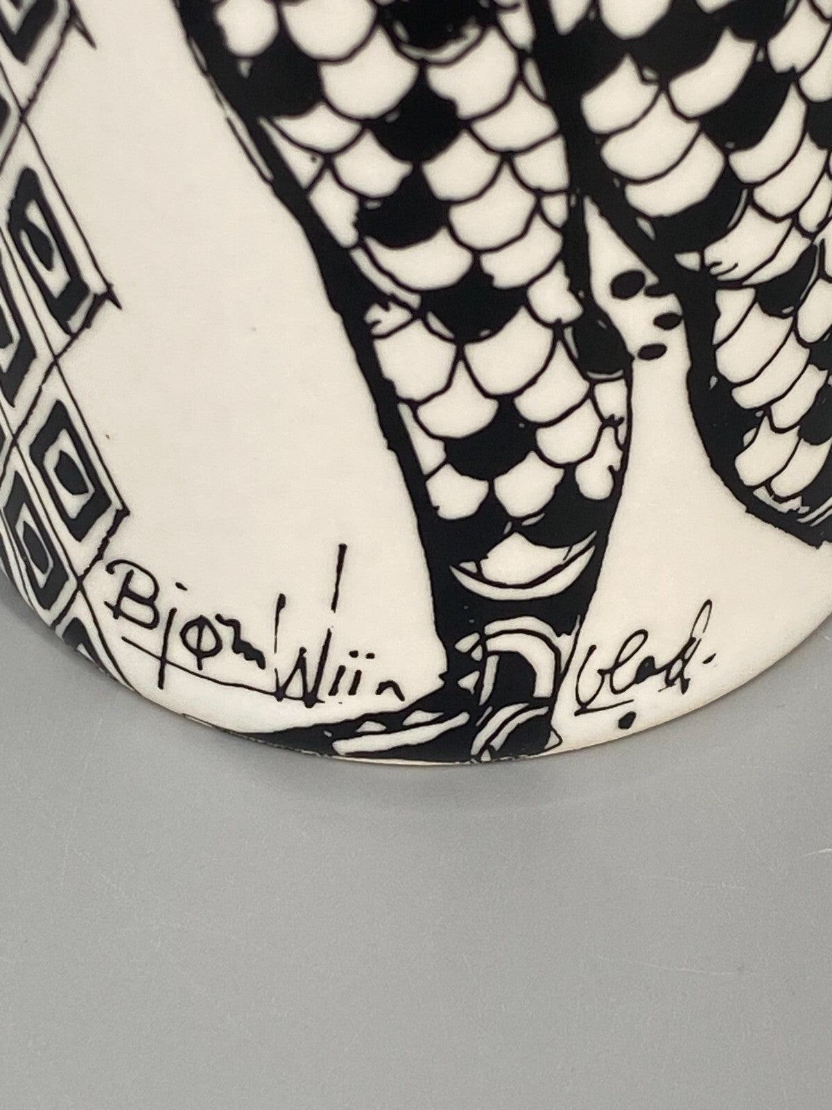 * ROSENTHAL BJÖRJN WIINBLAD KRAMIK VASE ZYLINDER TROMMER FLÖTIST SCHWARZ WEIß